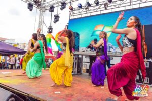 Spanish bollywood dancers